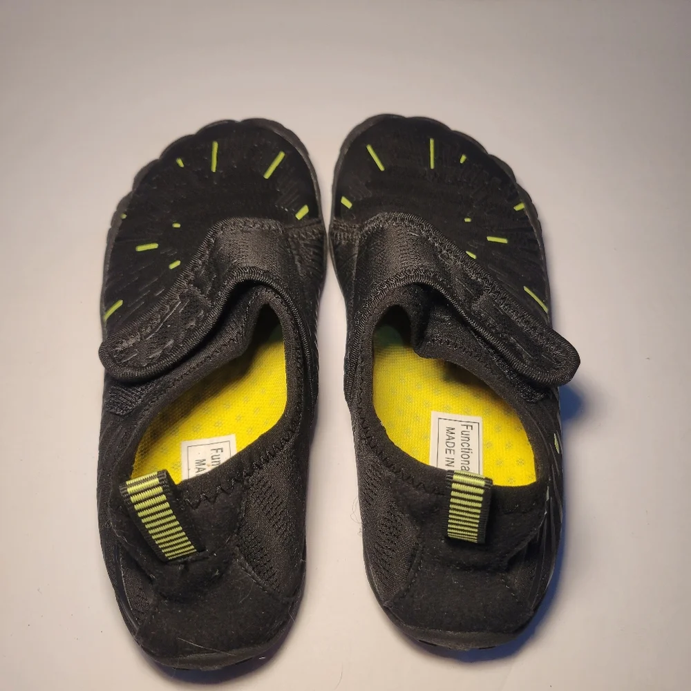 NWOT Wonesion Kids Youth Water Sports Shoes Slip On‎ Quick Dry Size 3/35